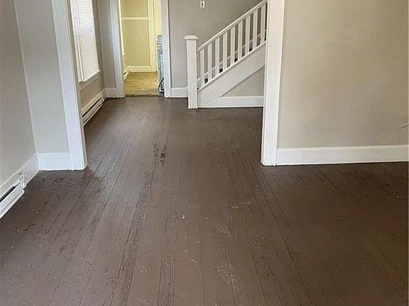 2nd image of 1241 Shepard St
