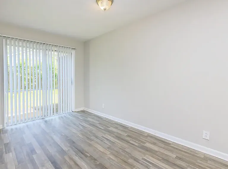Riverwalk Townhomes At Wedgefield Court — Photo 6