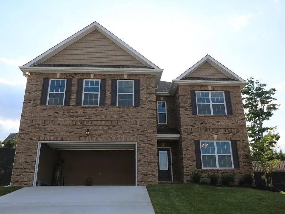 7336 Lucky Clover Ln