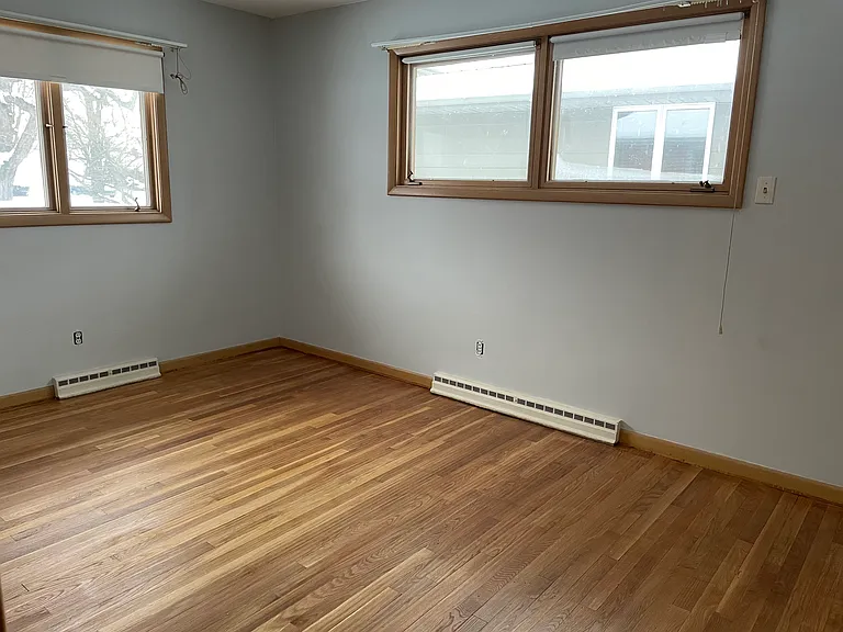 748 Radford Dr — Photo 7