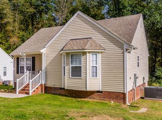1033 Laurel Leaf Rd, Zebulon, NC 27597