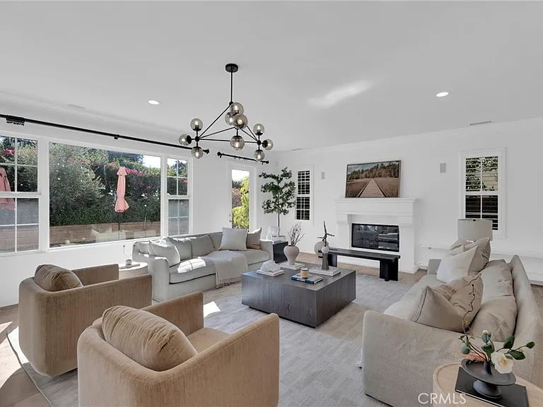 510 E Viewcrest Dr — Photo 15