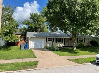 2509 Avalon Dr, Bettendorf, IA