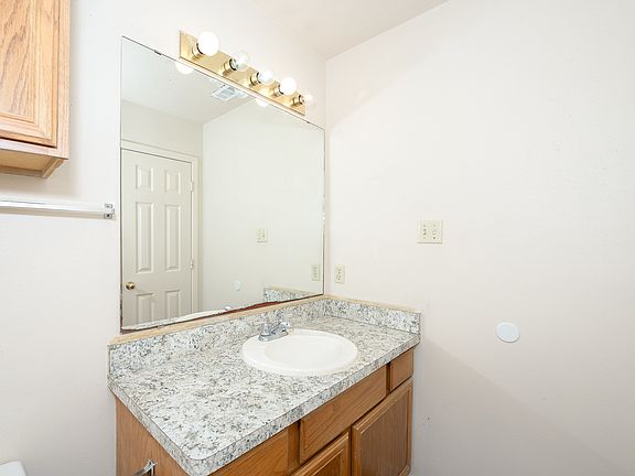 4th image of 1813 Sara Dr APT A