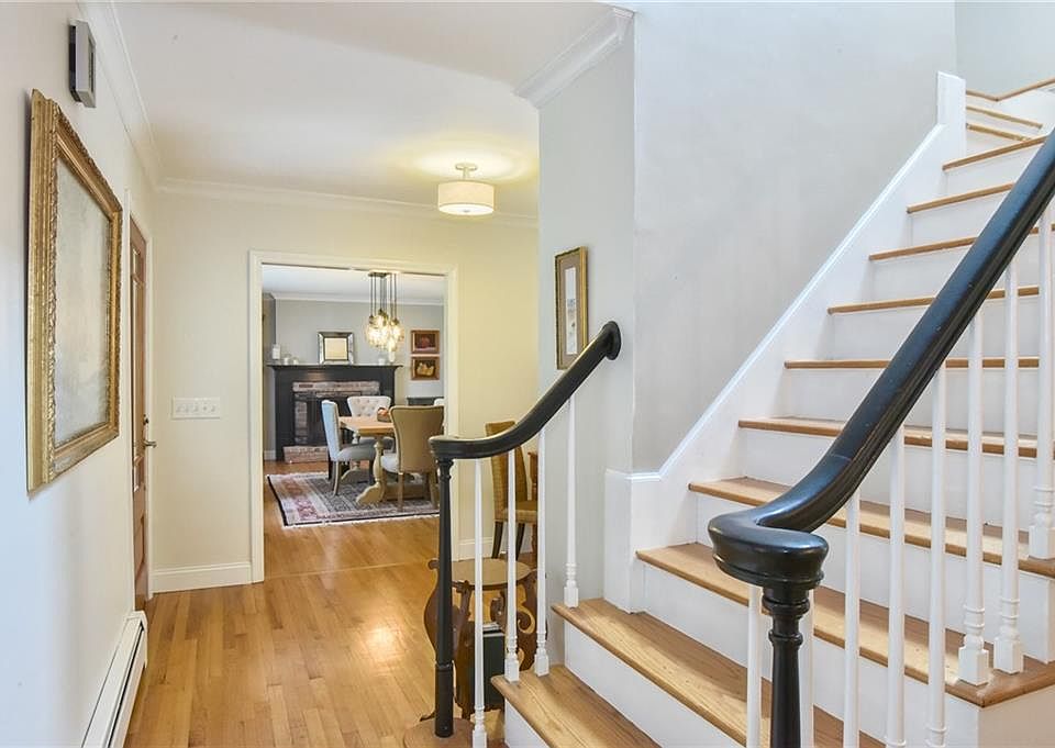 525 Potter Rd, North Kingstown, RI 02852 Zillow