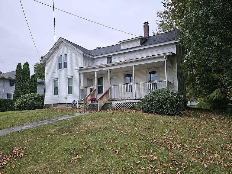 S Main St — Photo 1