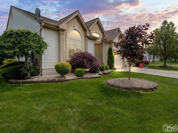 19 Stonewyck Pl, Monroe Township, NJ 08831