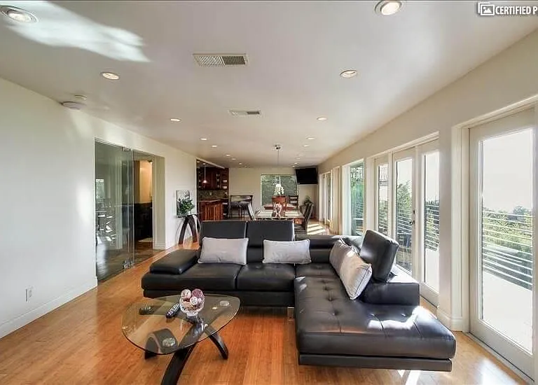 28043 Lobrook Dr — Photo 4