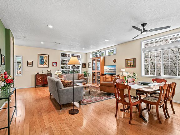2nd image of 500 Starflower Ln