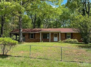 108 Waywood Hills Dr, Vinton, VA 24179