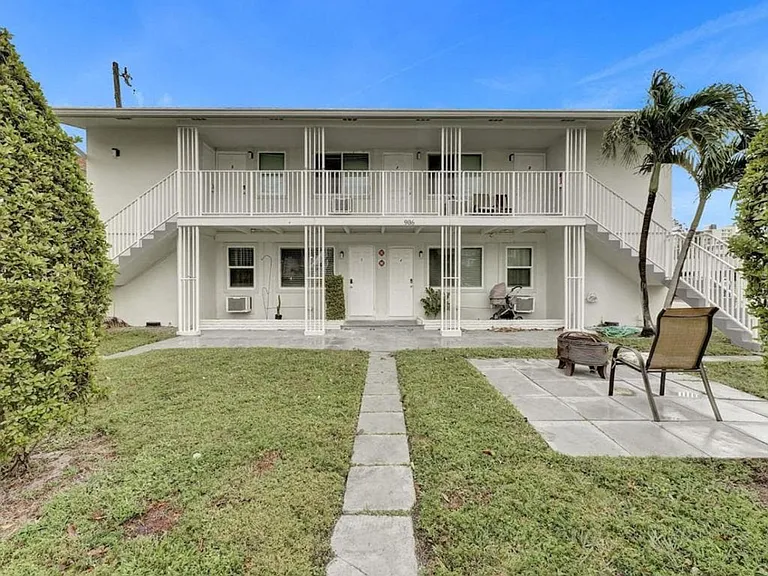 906 N Riverside Dr #ID1504001P — Photo 8