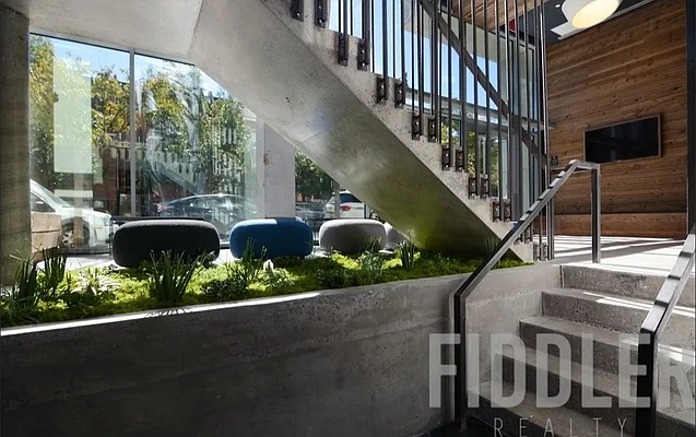 Rented by The KCI Group | media 10