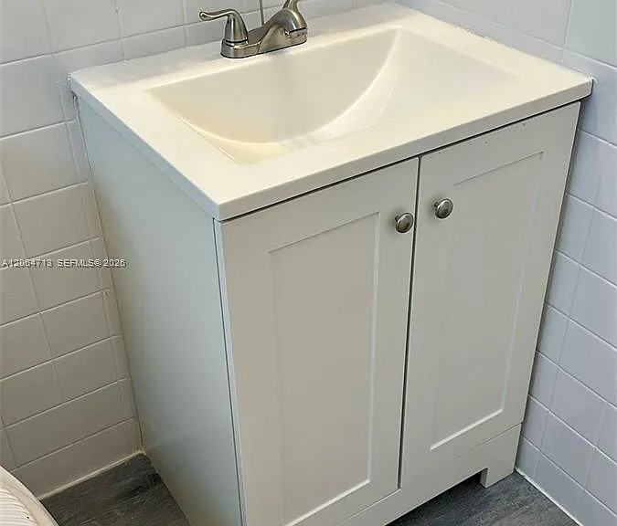 70 NW 77th St #25 — Photo 11