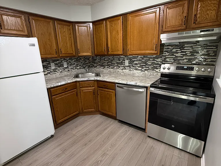 7715 Tamarron Dr — Photo 1