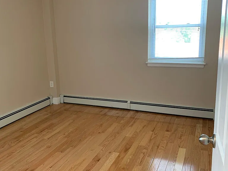 Heritage House Apartments — Photo 74