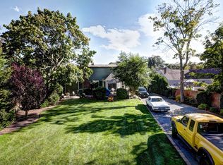 21 River St, Sayville, NY 11782
