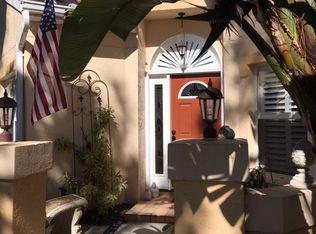 344 Woods Point Rd, Osprey, FL 34229