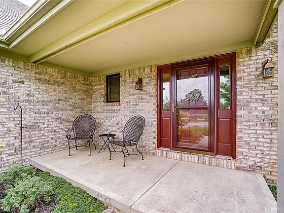 5th image of 115 Carriage Crossing Way