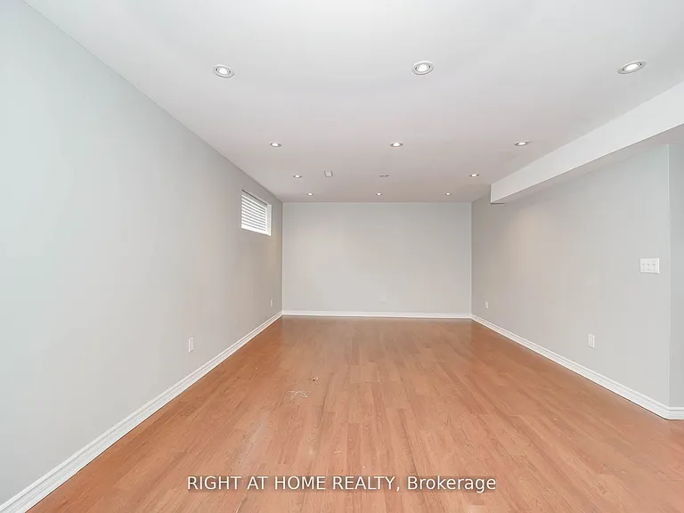 2 Iangrove Ter — Photo 18
