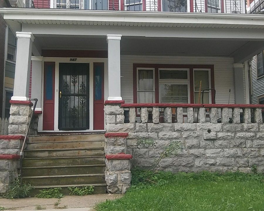 1st image of 947 Lafayette Ave