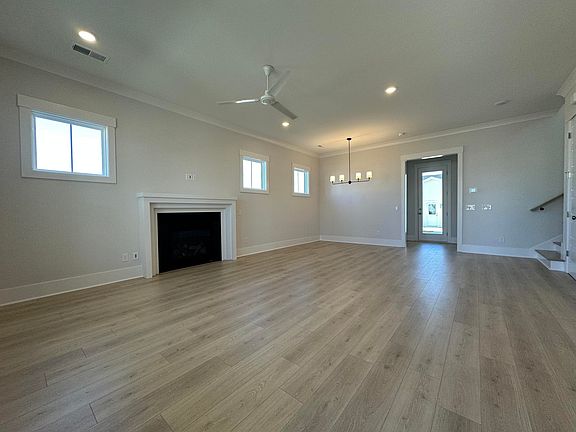 2nd image of 815 Gentle Breeze Dr