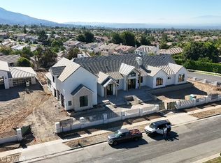 3100 Garretson Ave, Corona, CA 92881