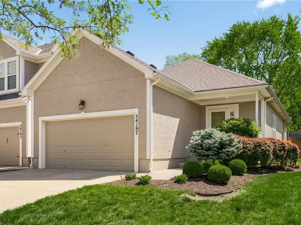 34197 W 90th Cir, De Soto, KS 66018