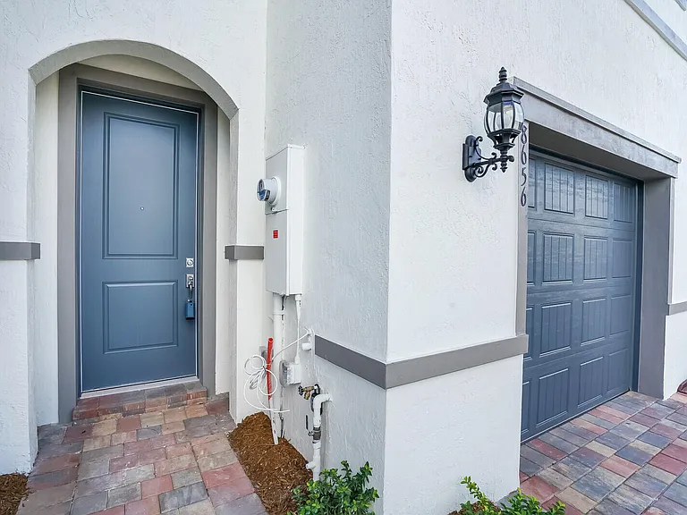 8656 Escue St — Photo 26