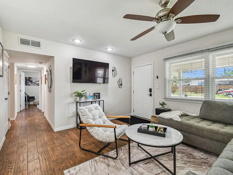 8611 Driftwood Dr — Photo 28