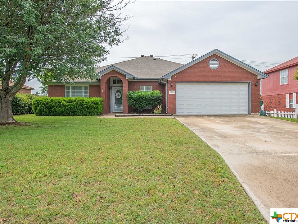 1st image of 2315 Creek Dr