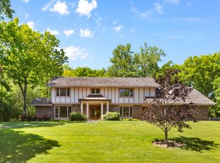 868 McCormick Dr, Lake Forest, IL 60045