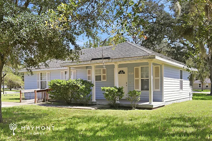 3 bed, 2.0 bath, 1075 sqft, $1,370 — Photo 3