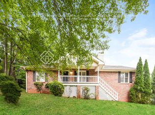 4932 Falcon Wood Trce, Marietta, GA 30066