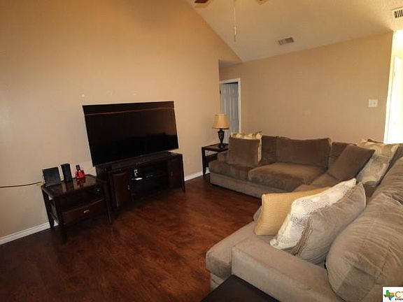 4th image of 105 Zarley Dr