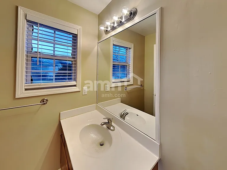 2321 Devonshire Dr — Photo 11