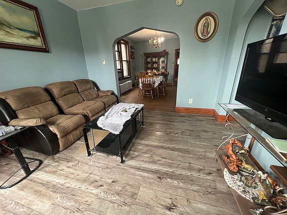 5th image of 1938 Highland Ave