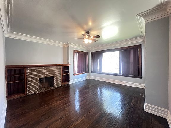 2nd image of 821 N Waller Ave #1