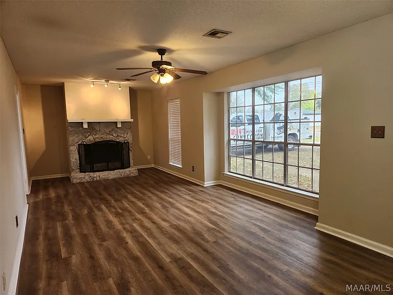 278 Teri Ln — Photo 7