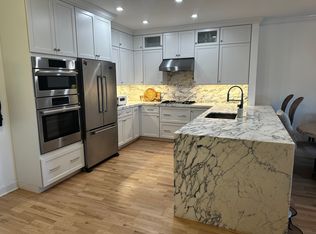 55 1st St UNIT 412, Pelham, NY 10803