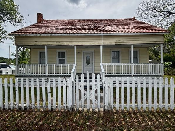 20 N Church St