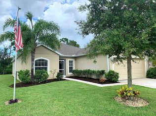 148 Briarcliff Cir, Sebastian, FL 32958