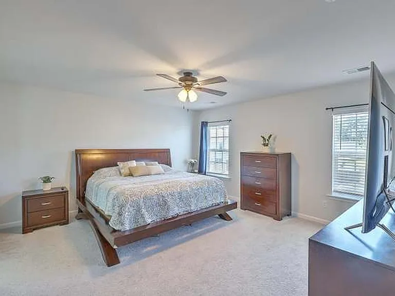115 Sequoia Ln — Photo 34
