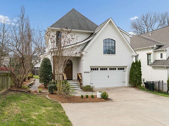 3rd image of 3705B Estes Rd