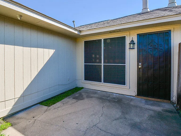 16518 Monte Carlo Ln — Photo 31