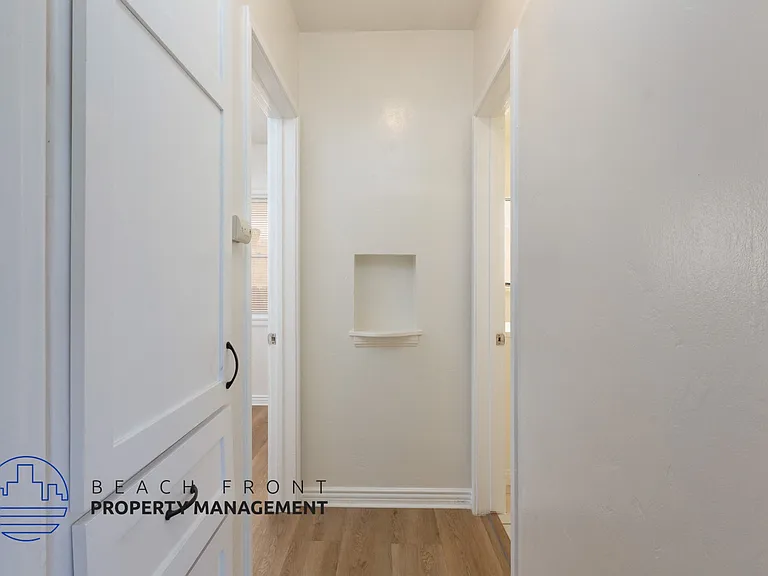 1249 E 3rd St — Photo 12