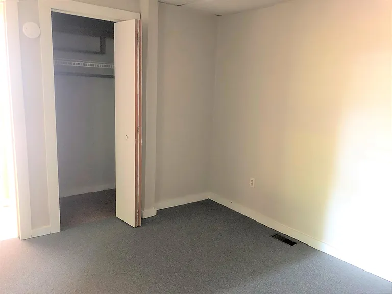 7 Atlantic St #B — Photo 12