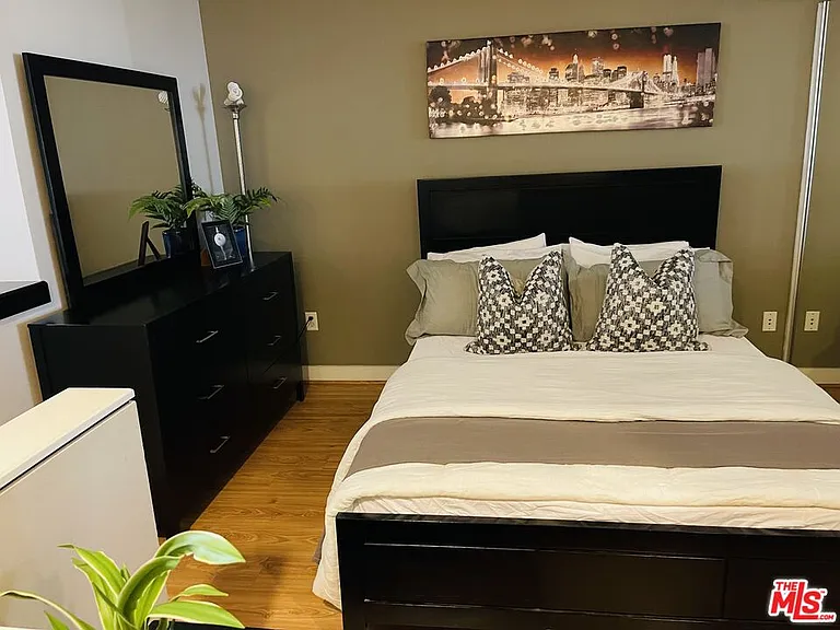 3810 Wilshire Blvd #610 — Photo 7