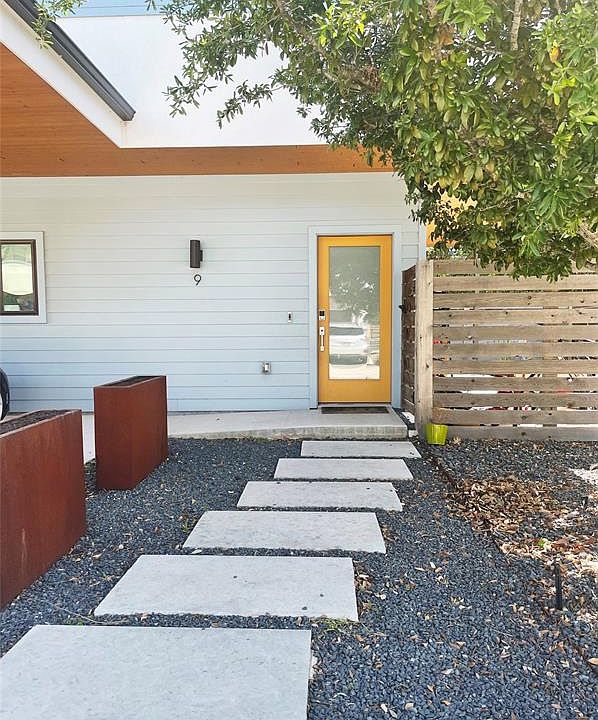 1st image of 2101 Montopolis Dr #9