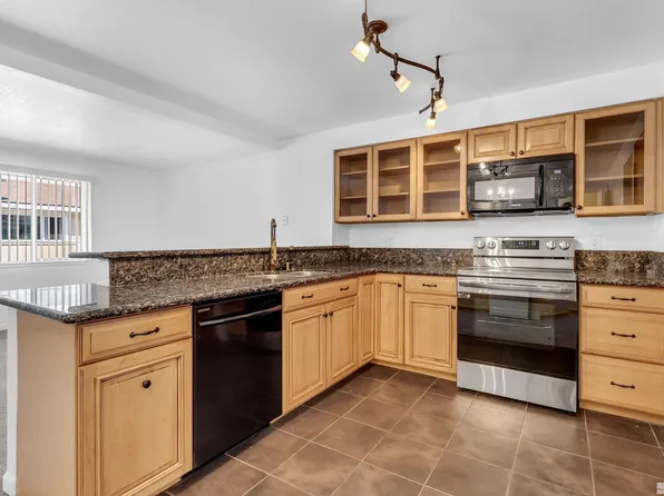 219 Allouette Way APT 2, Carson City, NV 89701