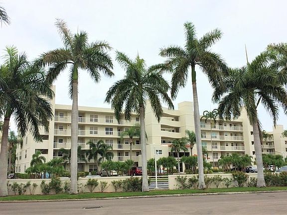 2nd image of 6021 Bahia Del Mar Cir APT 340
